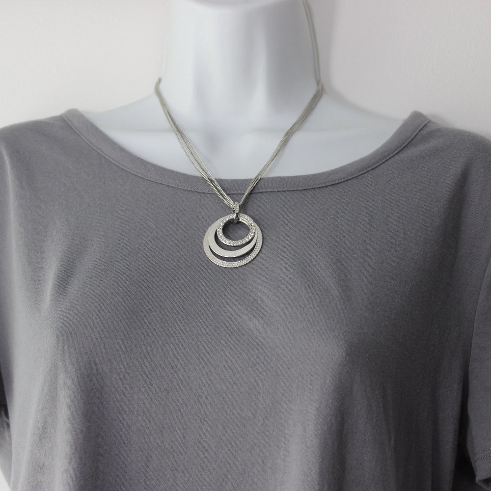 Premier Designs Three Circle Multichain Necklace … - image 2